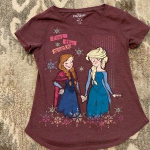Disney frozen graphic tee